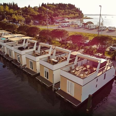 Вилла Floating House Maui Порторож Экстерьер фото